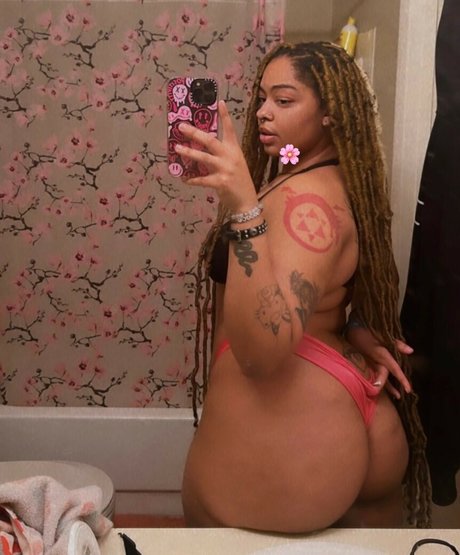 Foto di nudo di fuga di OnlyFans di Daijaku