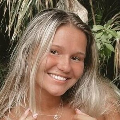 Foto di nudo di fuga di OnlyFans di Emily Sentner