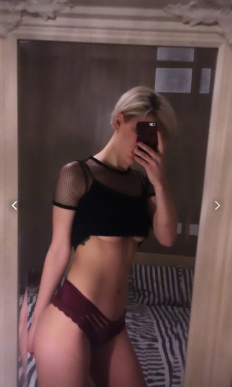 Foto di nudo di fuga di OnlyFans di Bhadxbambii