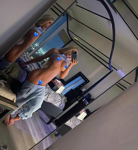 Foto di nudo di fuga di OnlyFans di Amanda Stronegger