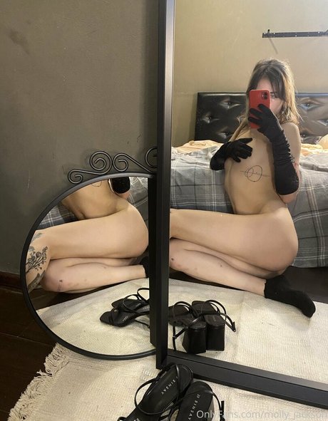 Foto di nudo di fuga di OnlyFans di Musemaria