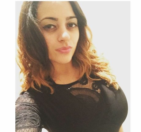 Foto di nudo di fuga di OnlyFans di Maria Sharrad