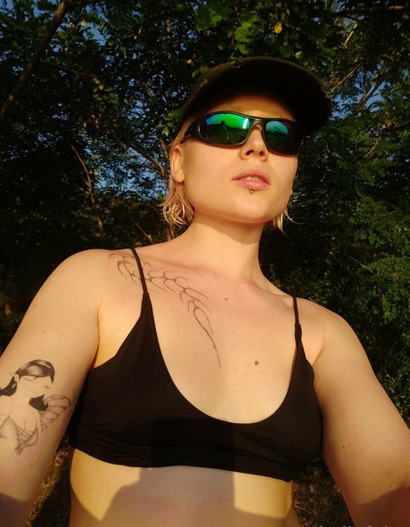 Foto di nudo di fuga di OnlyFans di Kellyfairy