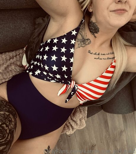 Katrin_cze_girl_paid