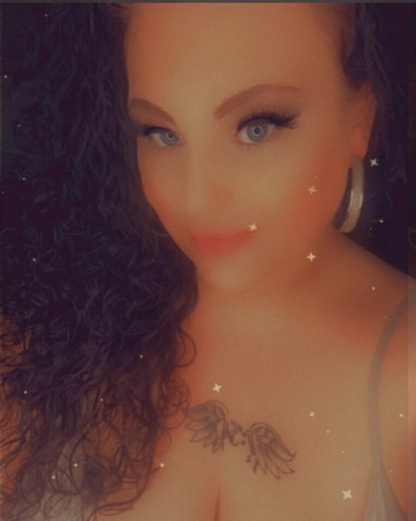 Foto di nudo di fuga di OnlyFans di Missoutlawakaladyk