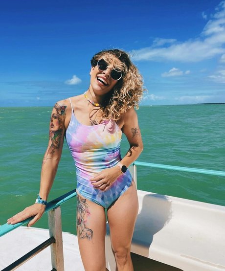 Foto di nudo di fuga di OnlyFans di Naty Graciano
