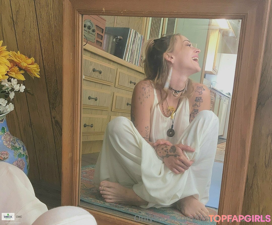 Foto di nudo di fuga di OnlyFans di Lilsweetpeamarie #7 Foto di nudo di fuga di OnlyFans di Lilsweetpeamarie #7