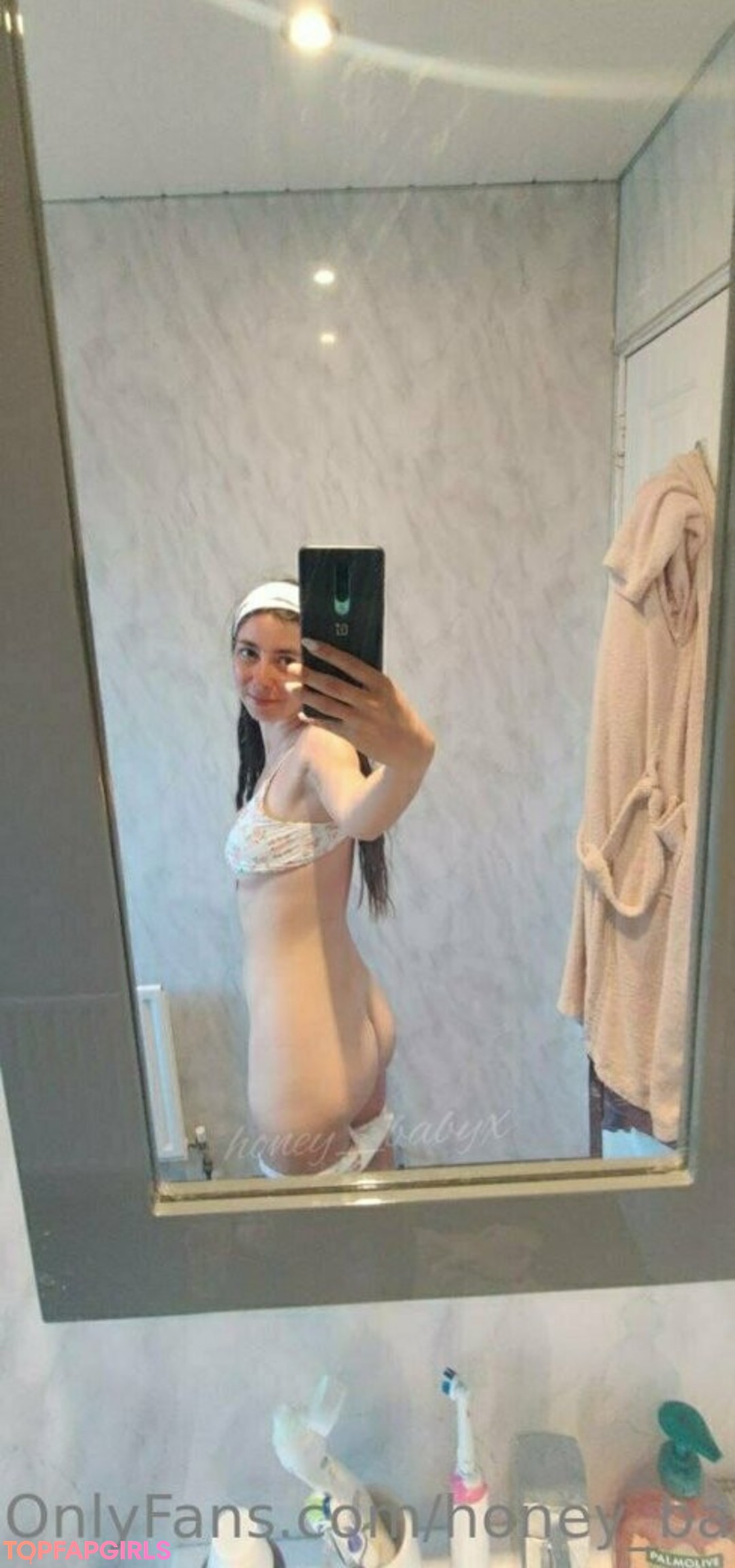 Foto di nudo di fuga di OnlyFans di Honeybabyx #549 Foto di nudo di fuga di OnlyFans di Honeybabyx #549