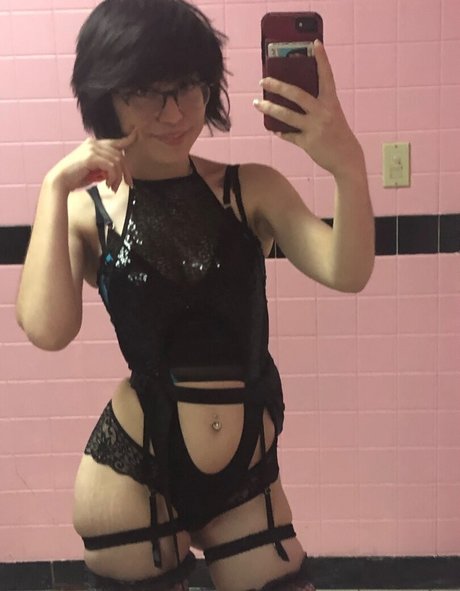 Foto di nudo di fuga di OnlyFans di Leez