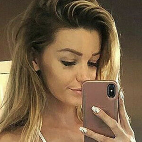 Beccabangs