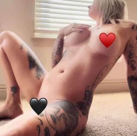 Foto di nudo di fuga di OnlyFans di Highonblondie