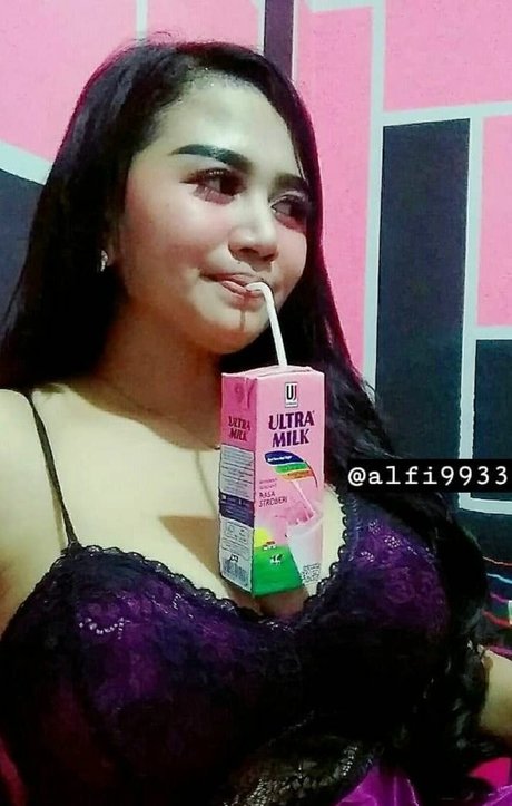 Foto di nudo di fuga di OnlyFans di Alfi Ratu Melon