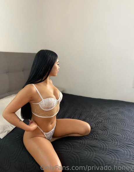 Foto di nudo di fuga di OnlyFans di Privadohoney