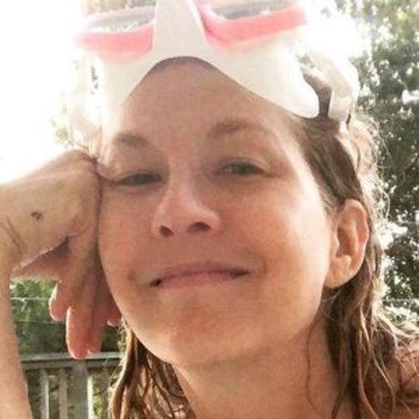 Foto di nudo di fuga di OnlyFans di Jenna Elfman