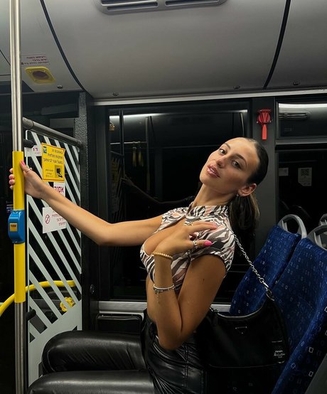 Foto di nudo di fuga di OnlyFans di Tatiana Schwartz