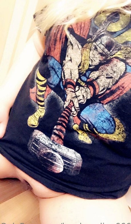 Foto di nudo di fuga di OnlyFans di Bugpussy666