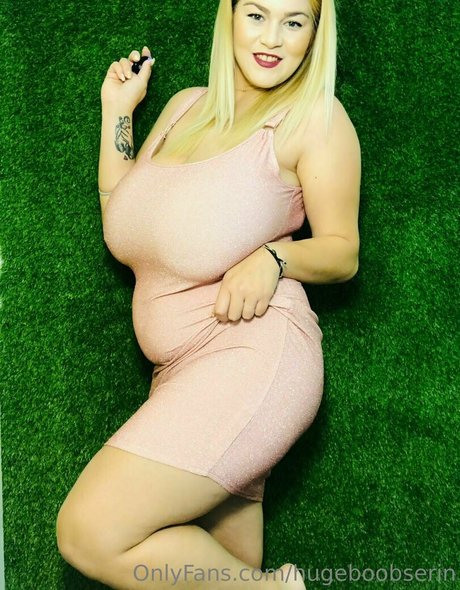 Hugeboobserin