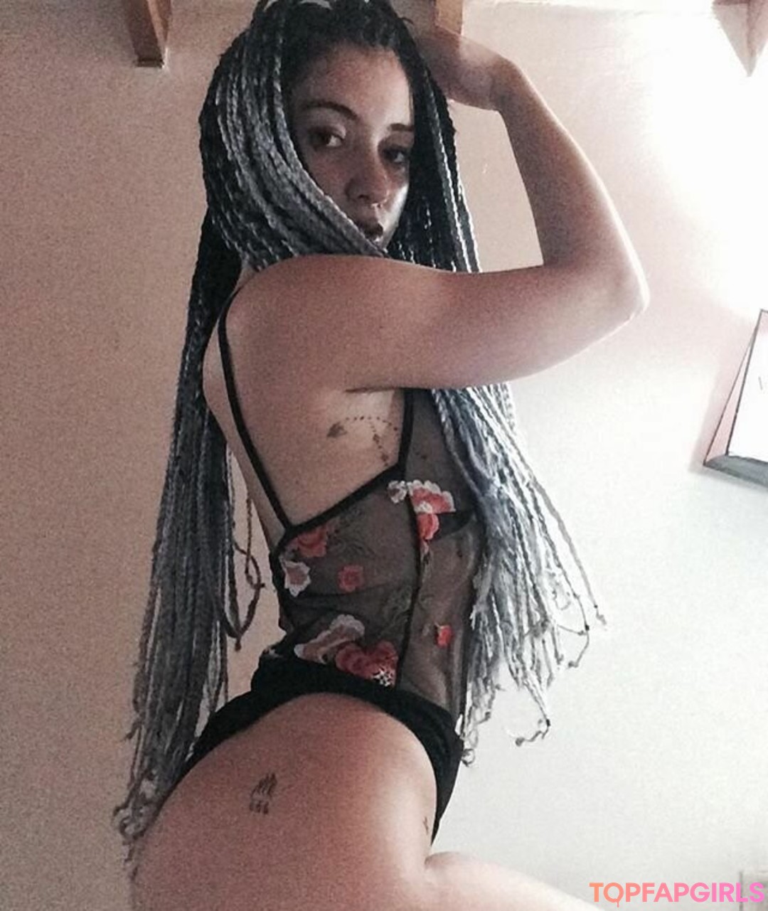 Foto di nudo di fuga di OnlyFans di Vicky Oruee #1 Foto di nudo di fuga di OnlyFans di Vicky Oruee #1