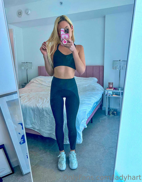 Foto di nudo di fuga di OnlyFans di Ladyhart