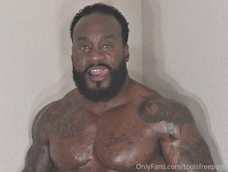 Toolsfreepage Foto di nudo di fuga di OnlyFans di Toolsfreepage #176