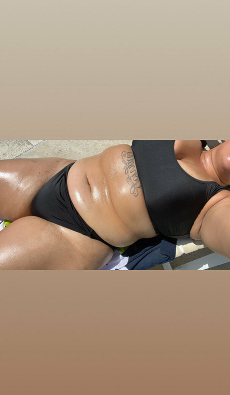 Foto di nudo di fuga di OnlyFans di Shesabigone