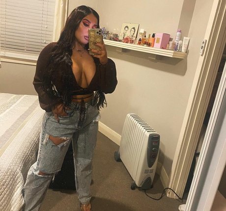 Foto di nudo di fuga di OnlyFans di Maria Luisa