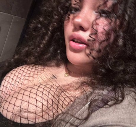 Foto di nudo di fuga di OnlyFans di Nnuviaa