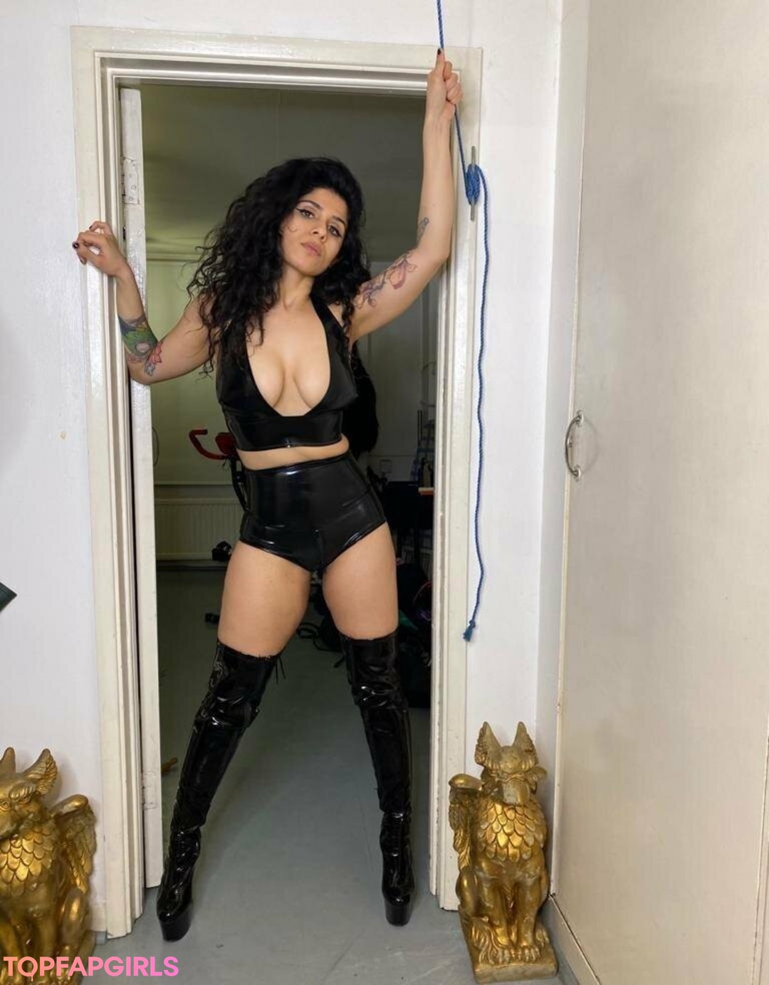 Foto di nudo di fuga di OnlyFans di Mistresssophiasahara #40 Foto di nudo di fuga di OnlyFans di Mistresssophiasahara #40