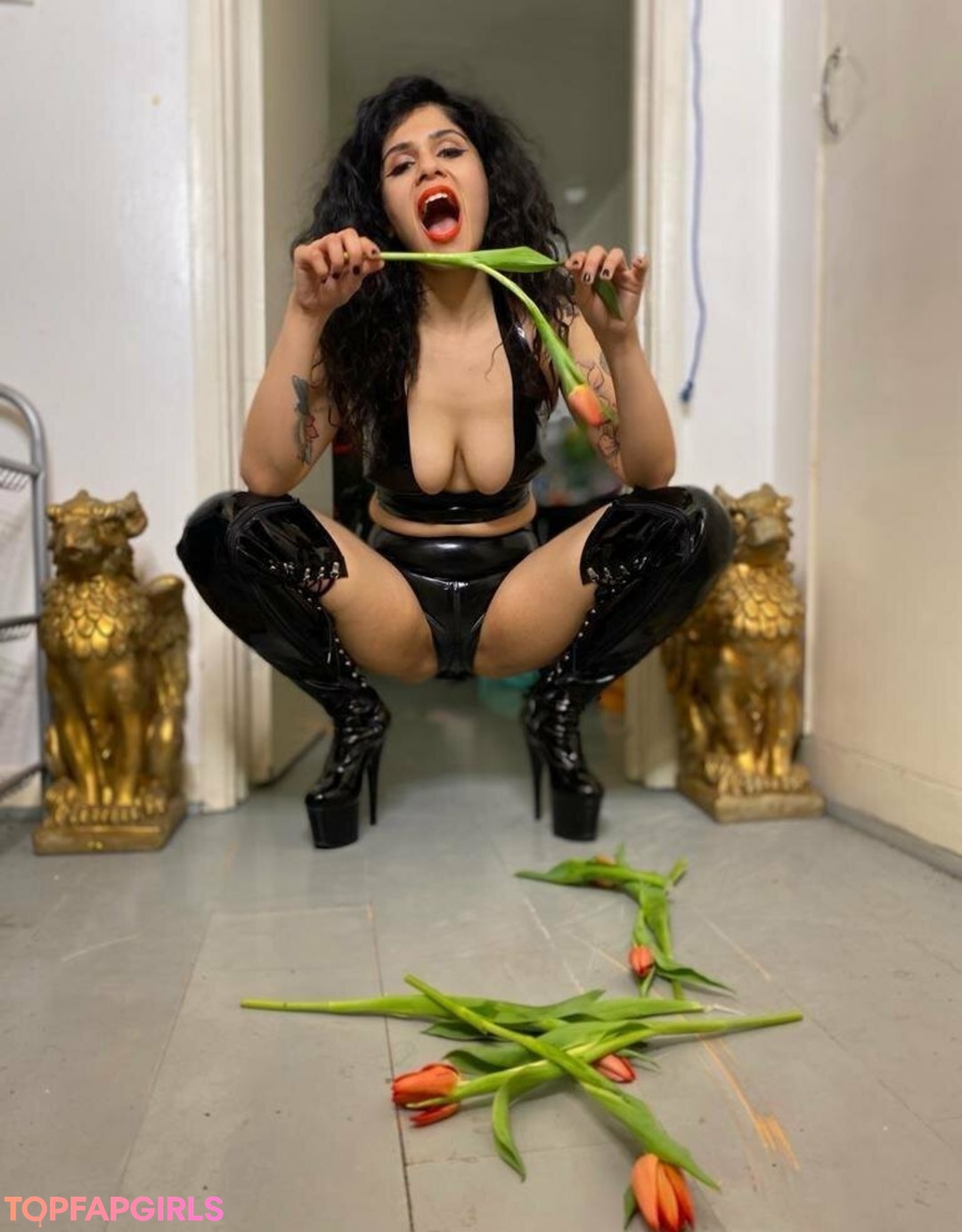 Foto di nudo di fuga di OnlyFans di Mistresssophiasahara #64 Foto di nudo di fuga di OnlyFans di Mistresssophiasahara #64