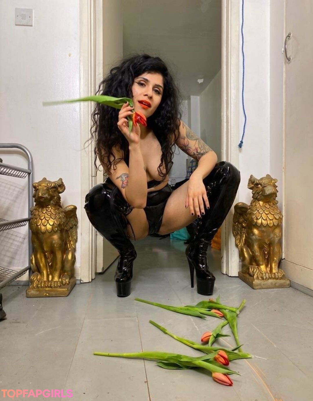 Foto di nudo di fuga di OnlyFans di Mistresssophiasahara #72 Foto di nudo di fuga di OnlyFans di Mistresssophiasahara #72