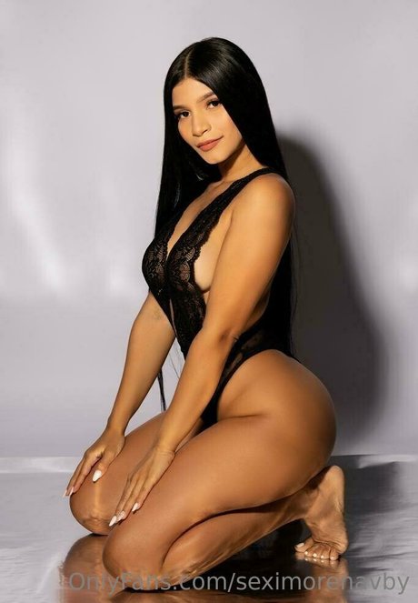 Foto di nudo di fuga di OnlyFans di Seximorenavby