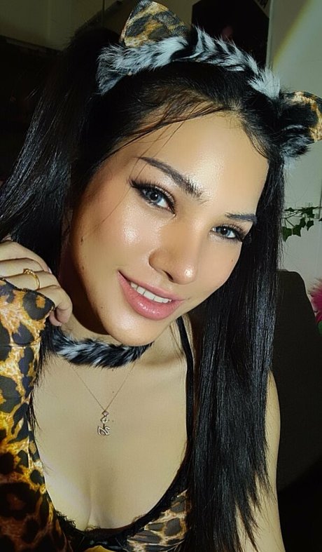 Ginasexyladyboy