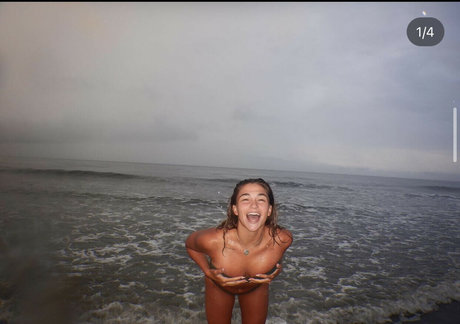 Foto di nudo di fuga di OnlyFans di Andreaposnerrr