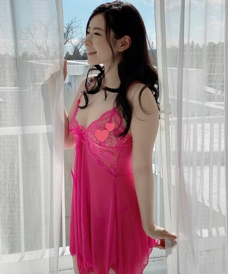 Foto di nudo di fuga di OnlyFans di Ena Satsuki