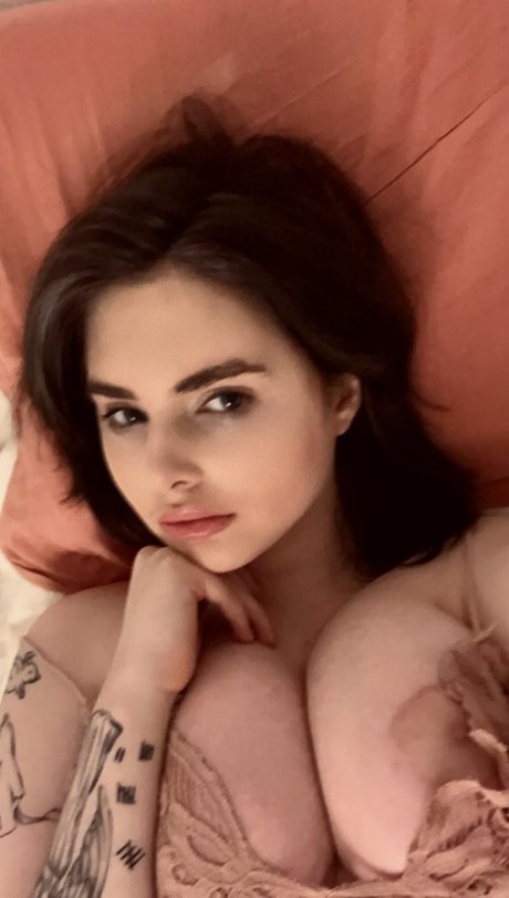 Foto di nudo di fuga di OnlyFans di Legallyspoodie