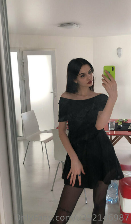 Foto di nudo di fuga di OnlyFans di Eveinwonderland
