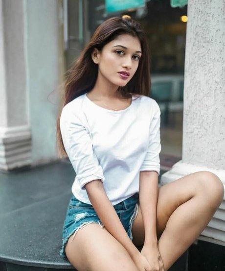 Foto di nudo di fuga di OnlyFans di Ridhima Bisht