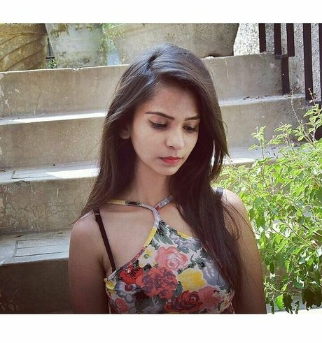 Foto di nudo di fuga di OnlyFans di Anjali Gupta