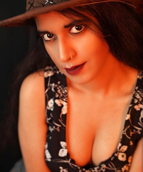 Foxy Queen