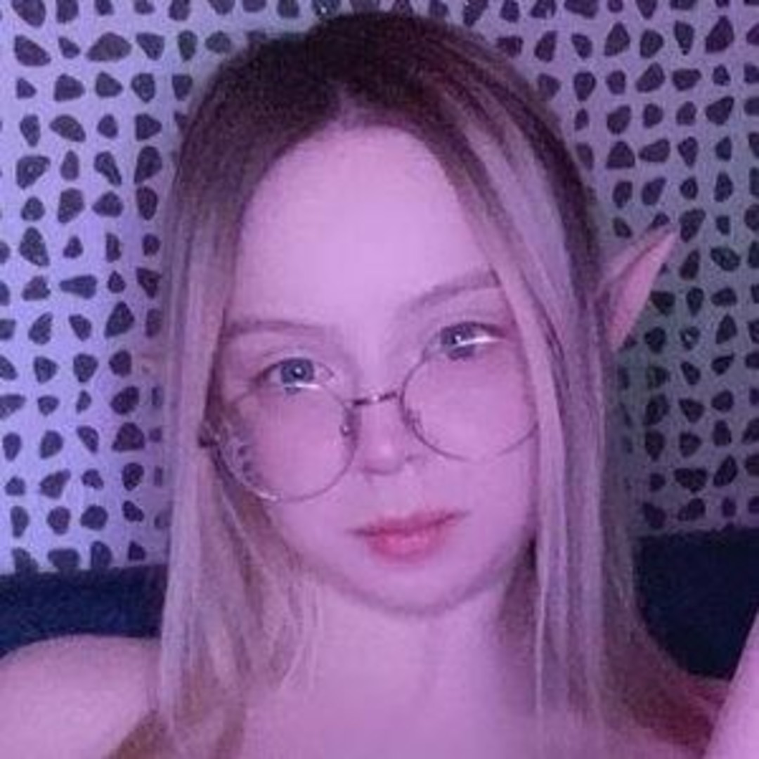 Foto di nudo di fuga di OnlyFans di Peachybabyfrog #13 Foto di nudo di fuga di OnlyFans di Peachybabyfrog #13