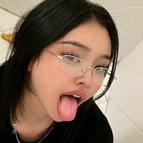 Foto di nudo di fuga di OnlyFans di Plushydani