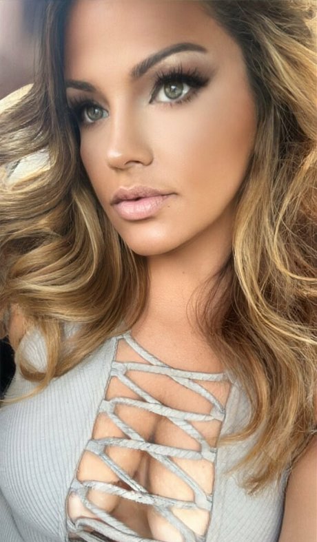 Tahlia Zavala