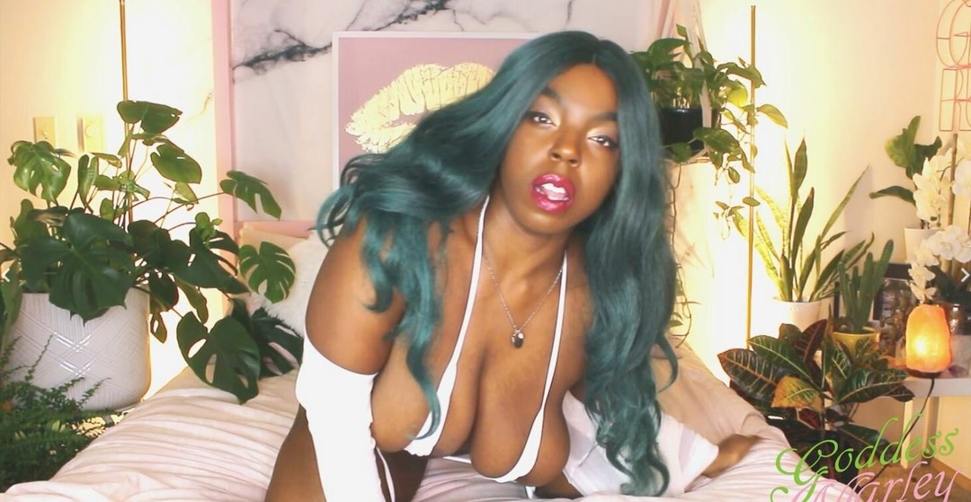 Foto di nudo di fuga di OnlyFans di Goddess Marley #5 Foto di nudo di fuga di OnlyFans di Goddess Marley #5