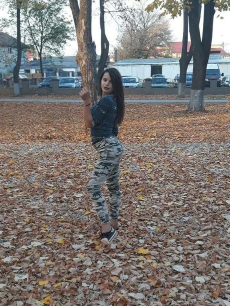 Foto di nudo di fuga di OnlyFans di Denisa R Maria