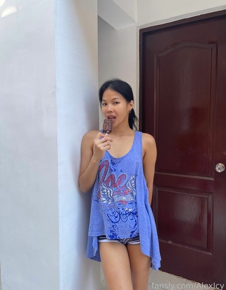Foto di nudo di fuga di OnlyFans di Alexicy