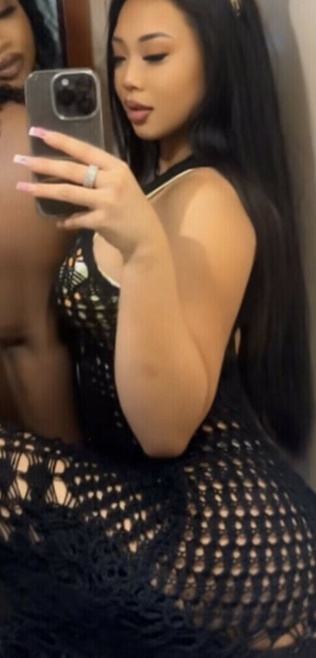 Foto di nudo di fuga di OnlyFans di Thailiian