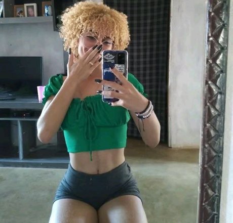 Foto di nudo di fuga di OnlyFans di Sthefany Monteiro