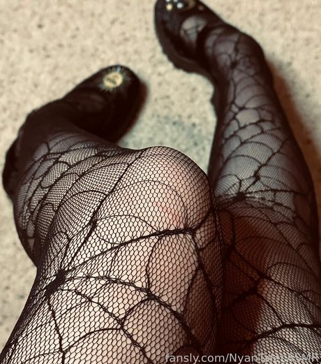 Foto di nudo di fuga di OnlyFans di Nyantalesasmr