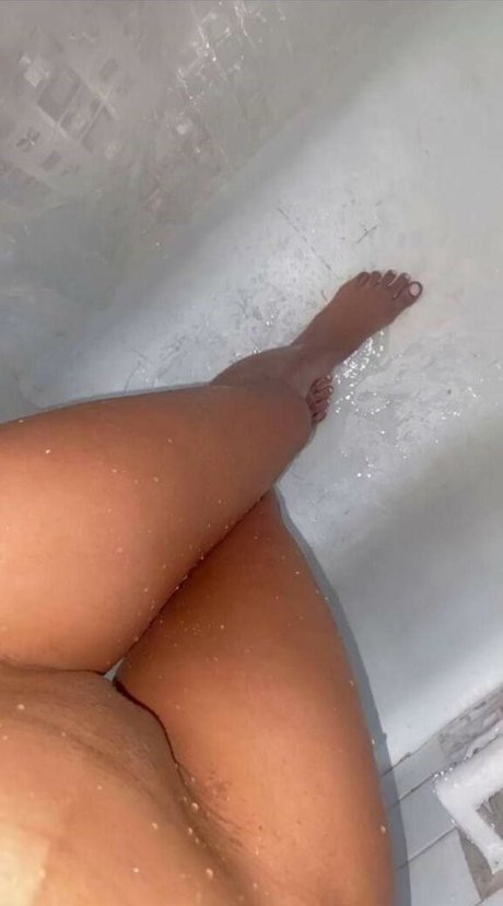 Foto di nudo di fuga di OnlyFans di Fiona Duraku