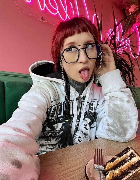Foto di nudo di fuga di OnlyFans di Sco000obygirl